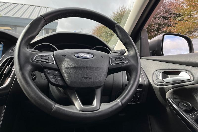 Used Ford Focus 2017 for sale - 75997386: Photo 12