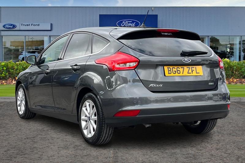 Used Ford Focus 2017 for sale - 75997386: Photo 2