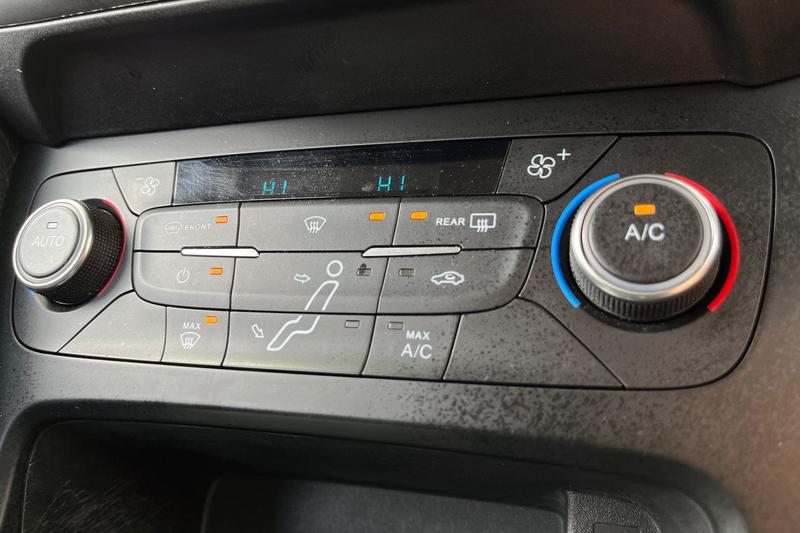 Used Ford Focus 2017 for sale - 75997386: Photo 33