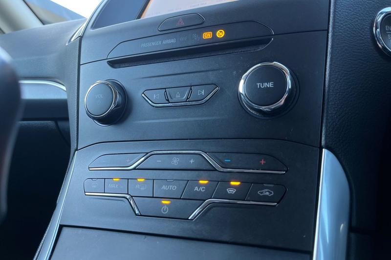 Used Ford Galaxy 2021 for sale - 76807136: Photo 34