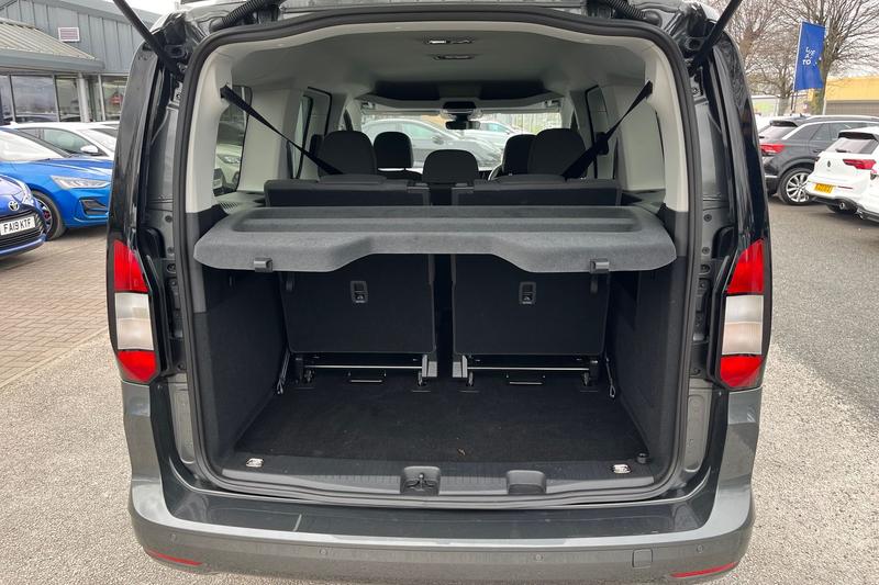 Used Ford Grand Tourneo Connect 2025 for sale - 77989133: Photo 21