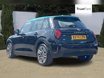 Used MINI Cooper 2024 for sale - 79305199: Photo