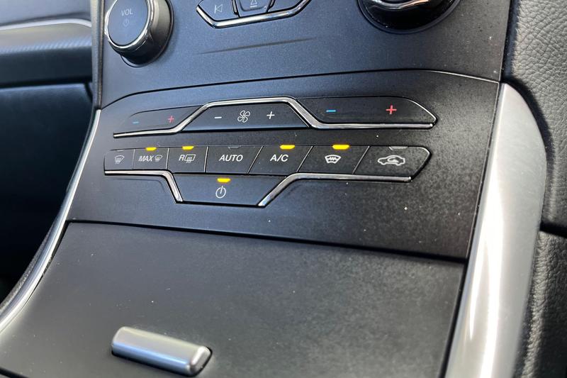 Vehicle 33