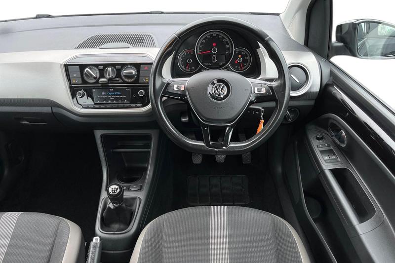 Used Volkswagen up! 2017 for sale - 76545253: Photo 11
