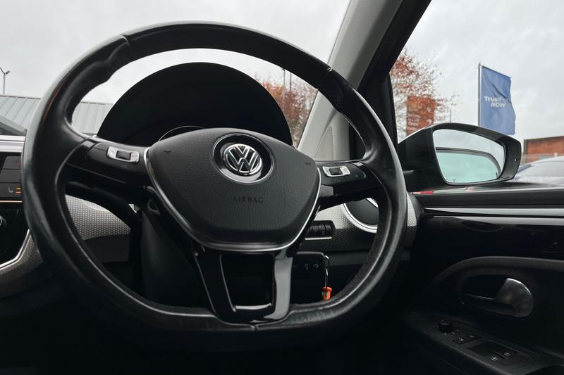 Used Volkswagen up! 2017 for sale - 76545253: Photo 12