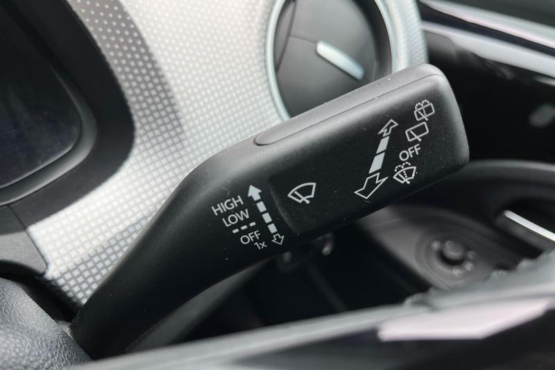 Used Volkswagen up! 2017 for sale - 76545253: Photo 15