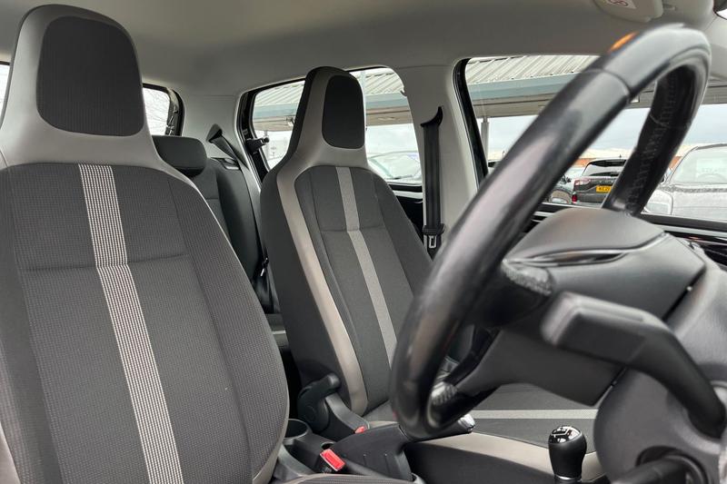 Used Volkswagen up! 2017 for sale - 76545253: Photo 17