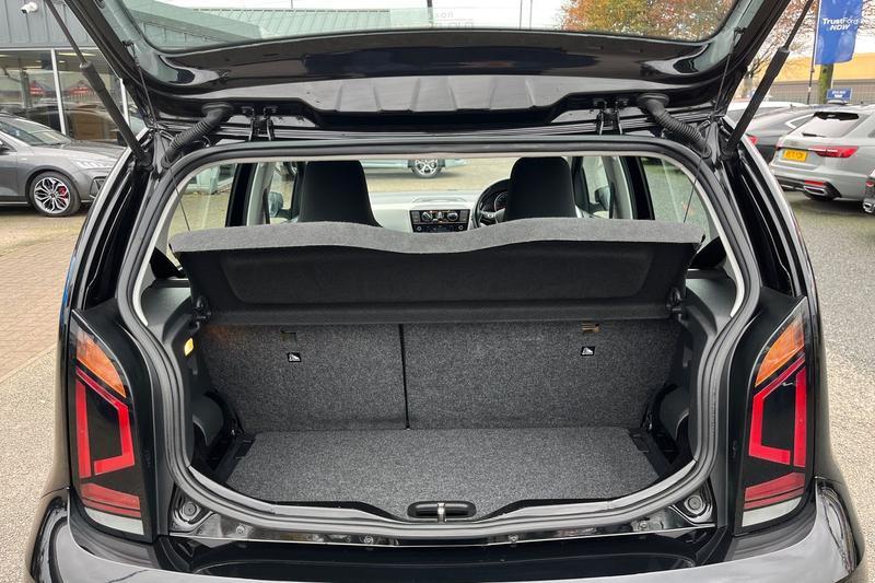 Used Volkswagen up! 2017 for sale - 76545253: Photo 21