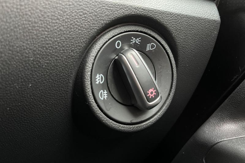 Used Volkswagen up! 2017 for sale - 76545253: Photo 30