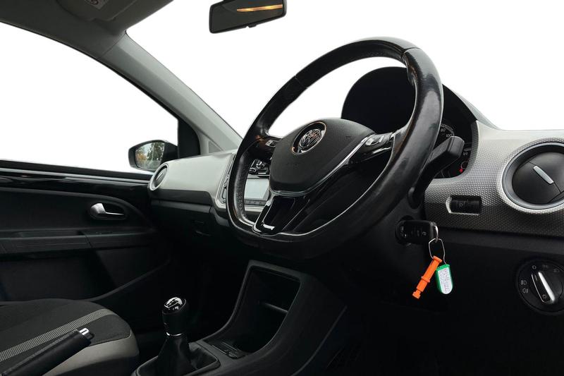 Used Volkswagen up! 2017 for sale - 76545253: Photo 9