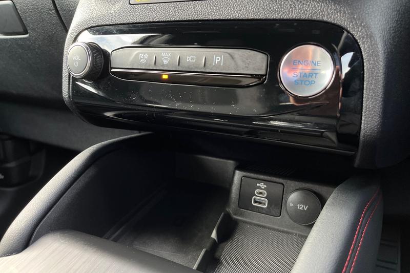 Used Ford Kuga 2025 for sale - 76835531: Photo 35