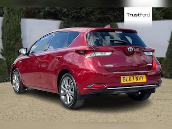 Used Toyota Auris 2017 for sale - 79617461: Photo