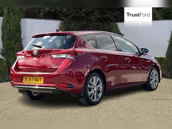 Used Toyota Auris 2017 for sale - 79617461: Photo