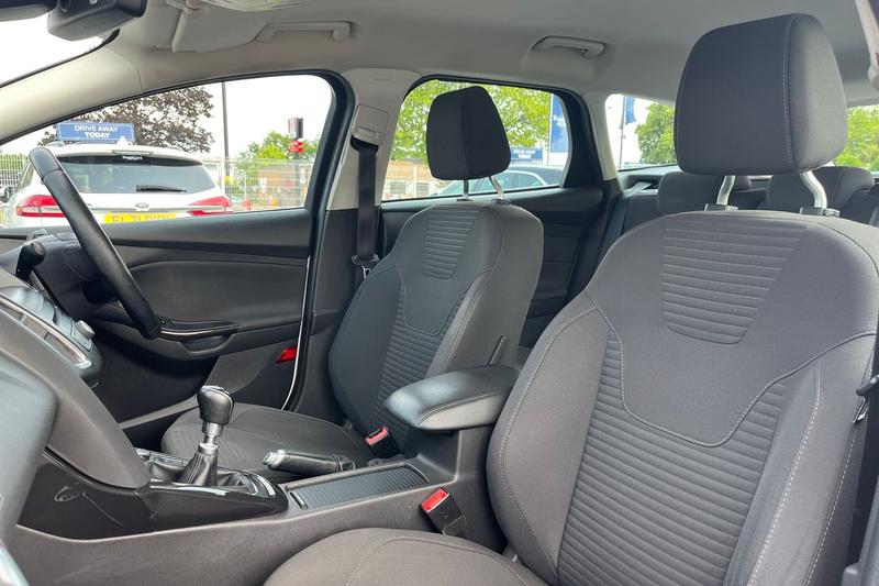 Used Ford Focus 2017 for sale - 78206296: Photo 19