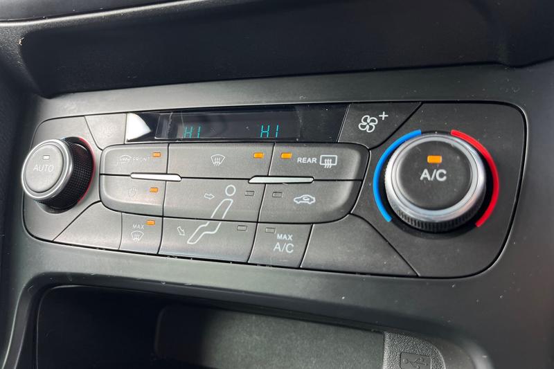 Used Ford Focus 2017 for sale - 78206296: Photo 32