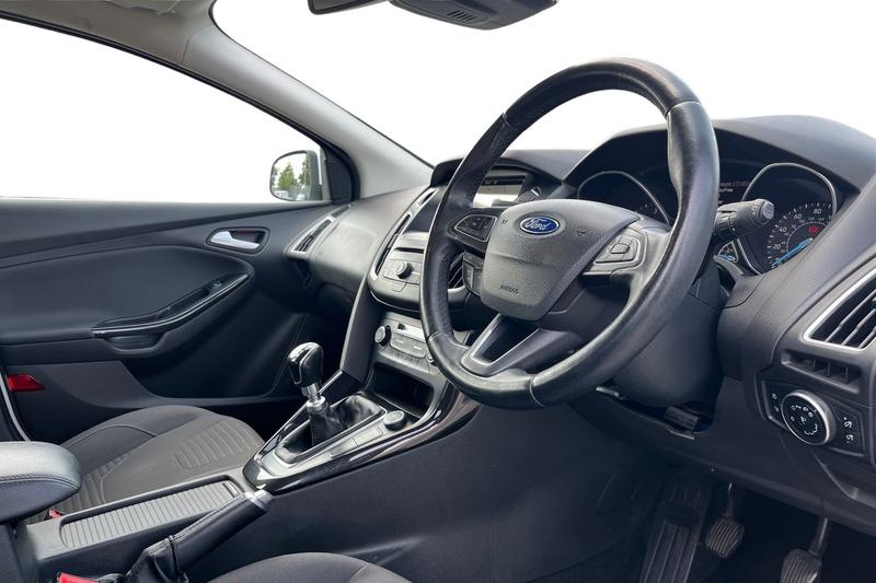 Used Ford Focus 2017 for sale - 78206296: Photo 9