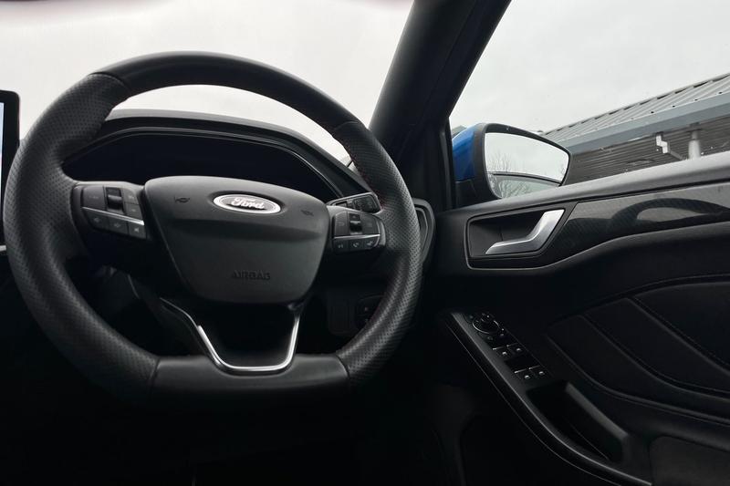 Used Ford Focus 2023 for sale - 77910323: Photo 12