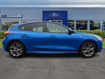 Used Ford Focus 2023 for sale - 77910323: Photo