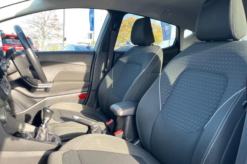 Used Ford Fiesta 2018 for sale - 76480360: Photo 19