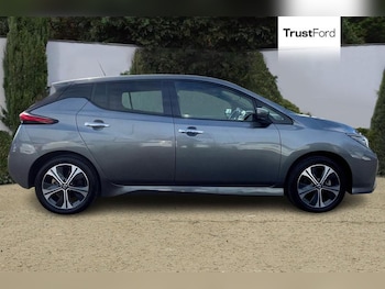 Used Nissan Leaf 2020 for sale - 77819797: Photo