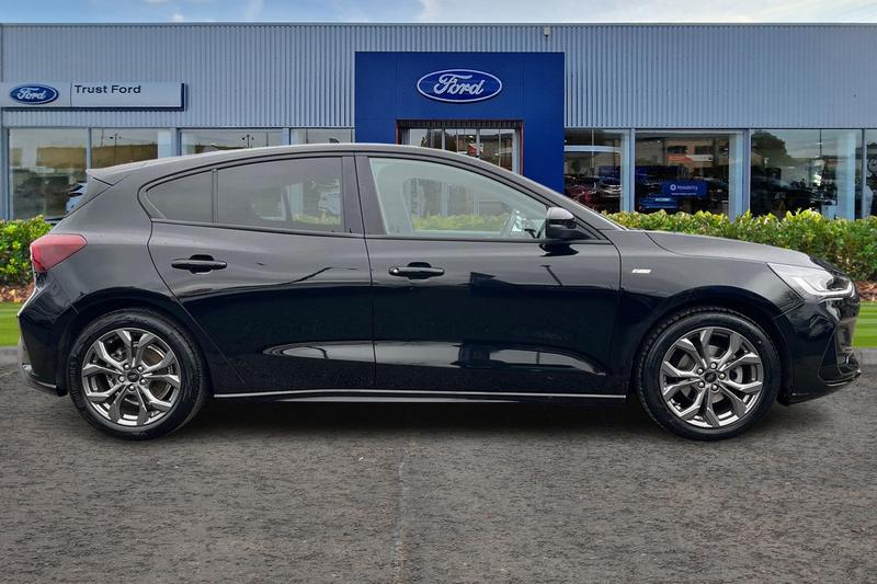 Used Ford Focus 2023 for sale - 77493433: Photo 3