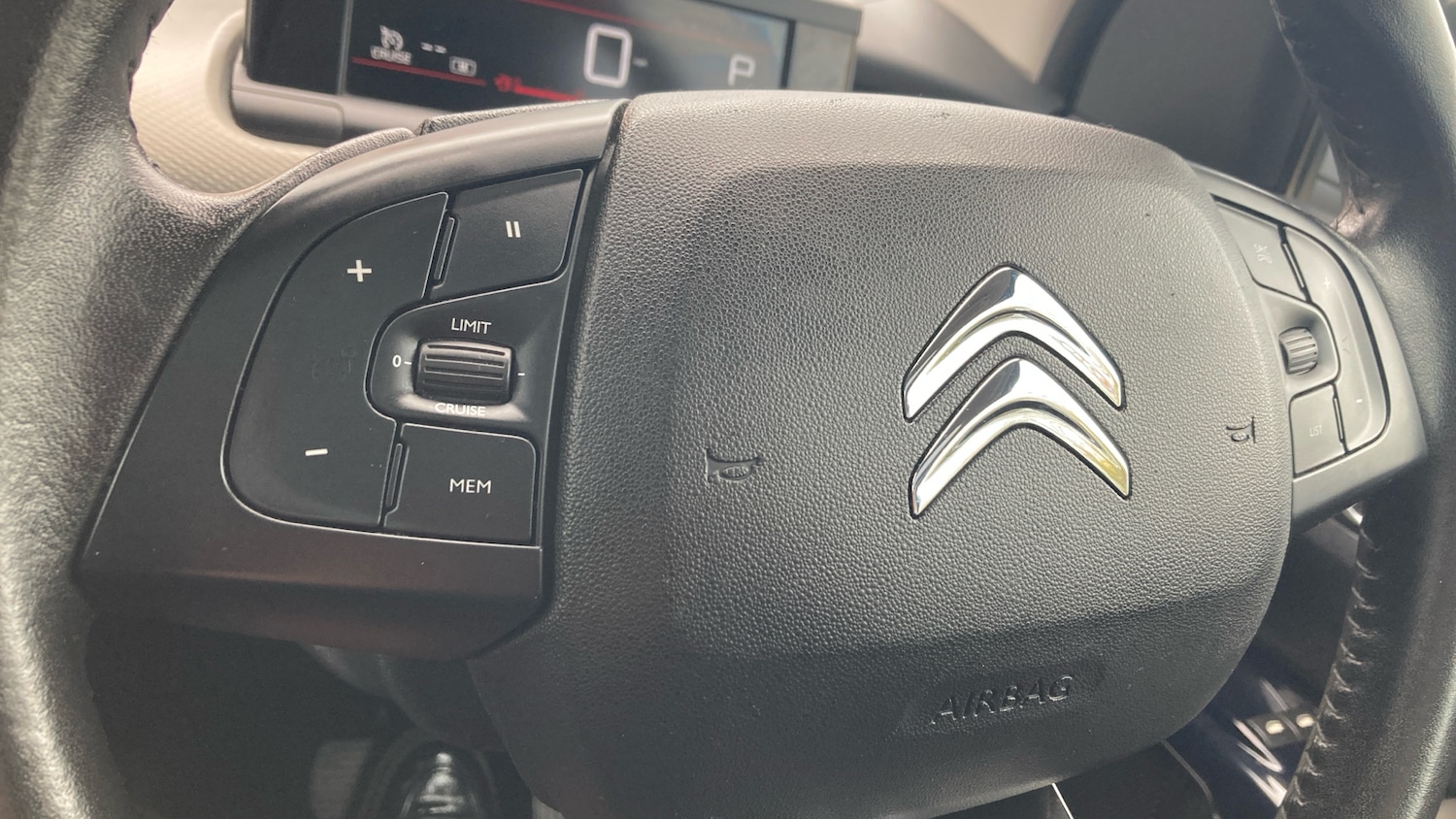 Used Citroen C4 Cactus 2019 for sale - 77260734: Photo 32