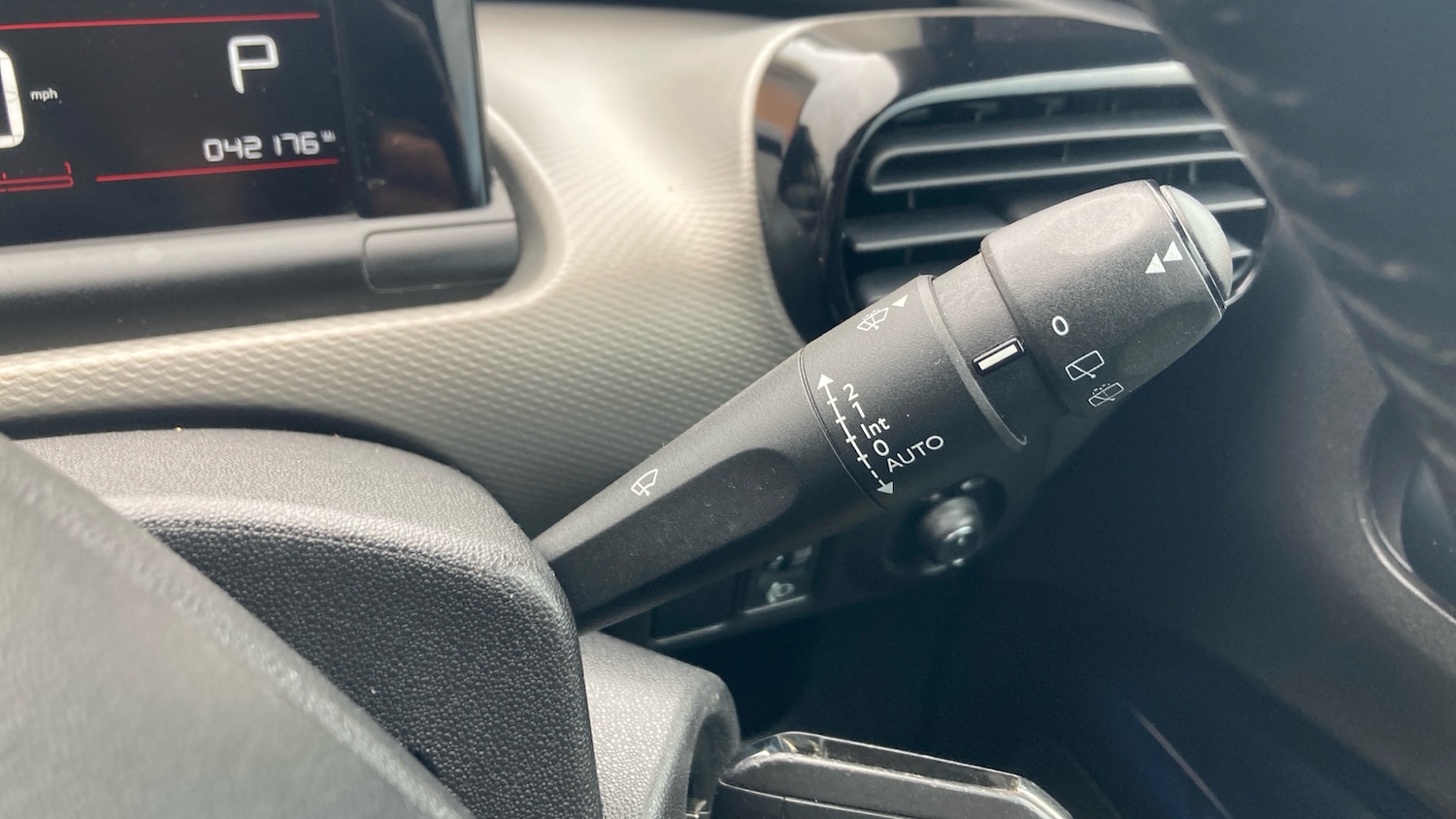 Used Citroen C4 Cactus 2019 for sale - 77260734: Photo 35