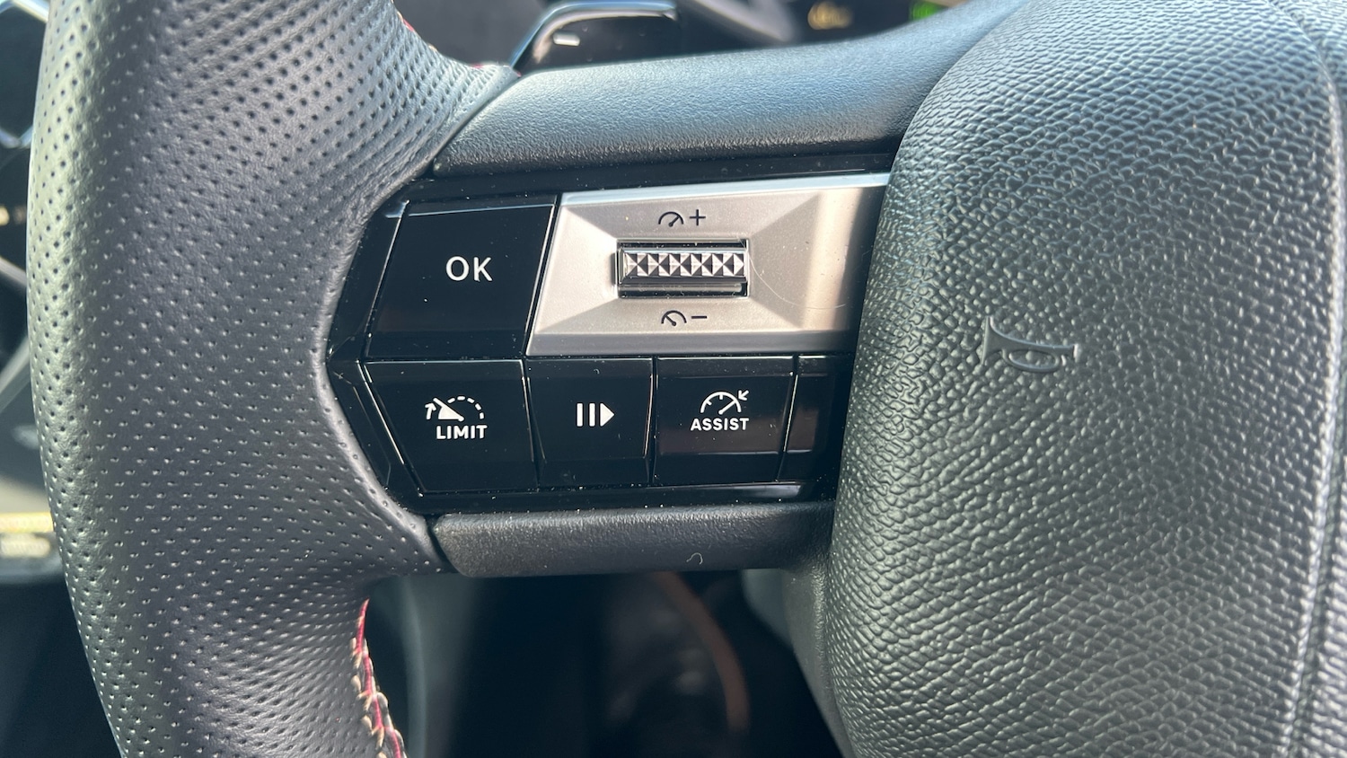 Used DS Automobiles DS 3 2023 for sale - 76430741: Photo 25