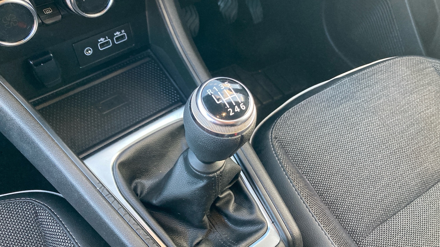 Used Renault Captur 2023 for sale - 76904892: Photo 13