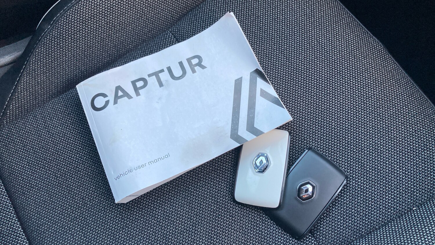 Used Renault Captur 2023 for sale - 76904892: Photo 19