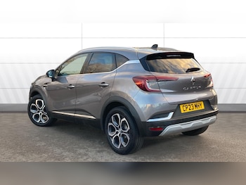 Used Renault Captur 2023 for sale - 76904892: Photo