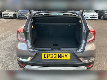 Used Renault Captur 2023 for sale - 76904892: Photo