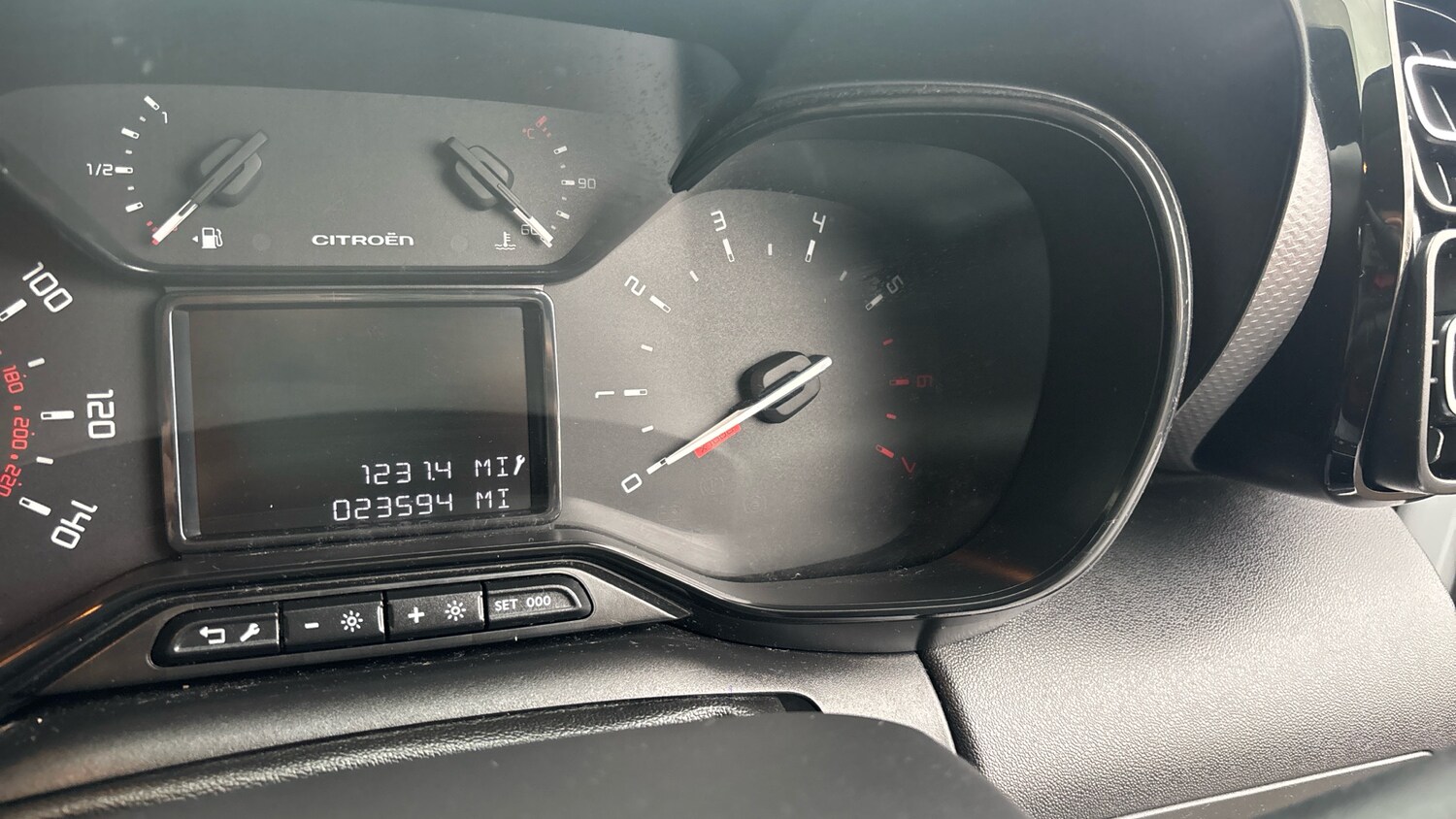 Used Citroen C3 Aircross 2023 for sale - 76625606: Photo 18