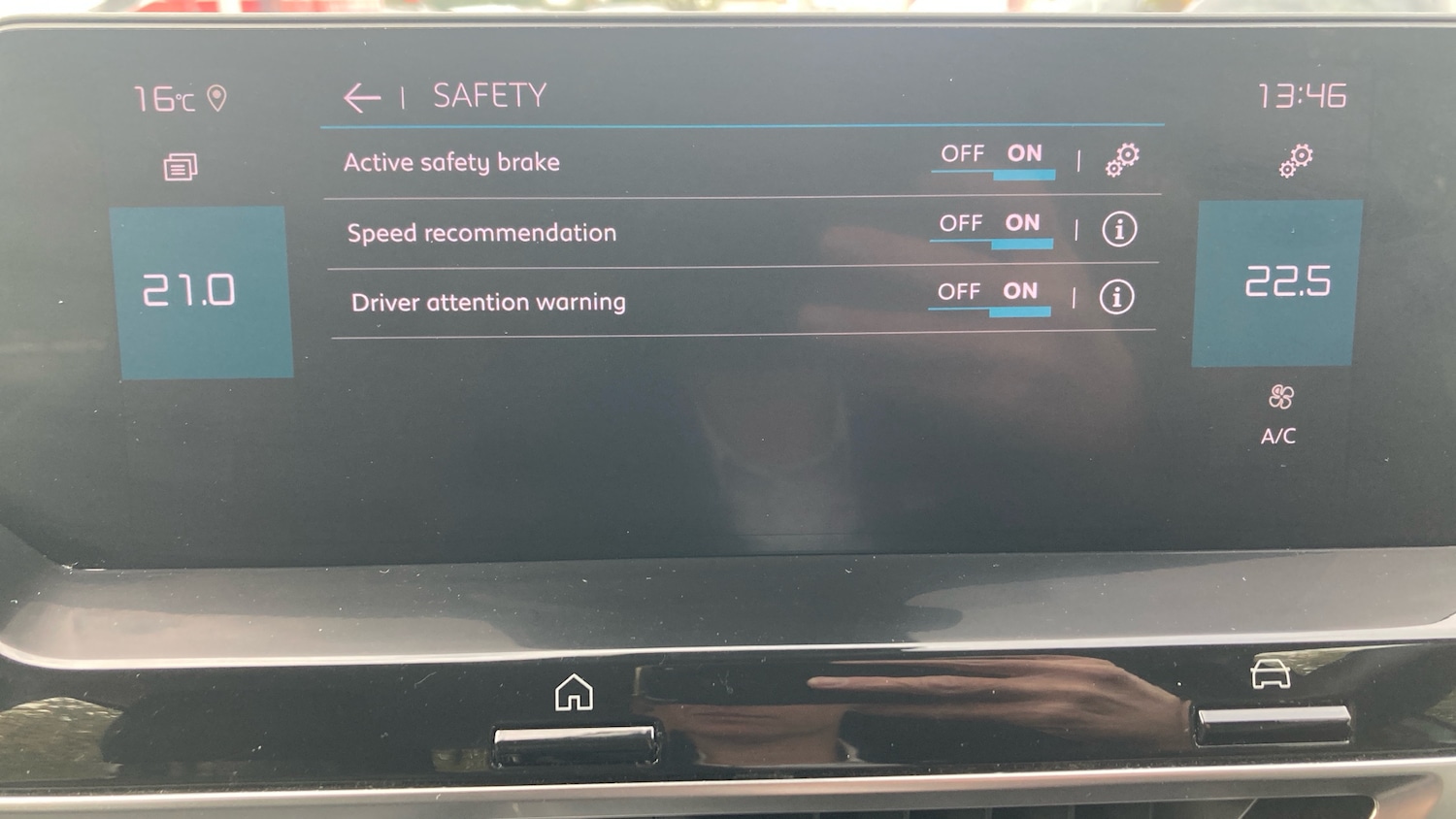 Used Citroen C4 2023 for sale - 76413212: Photo 29