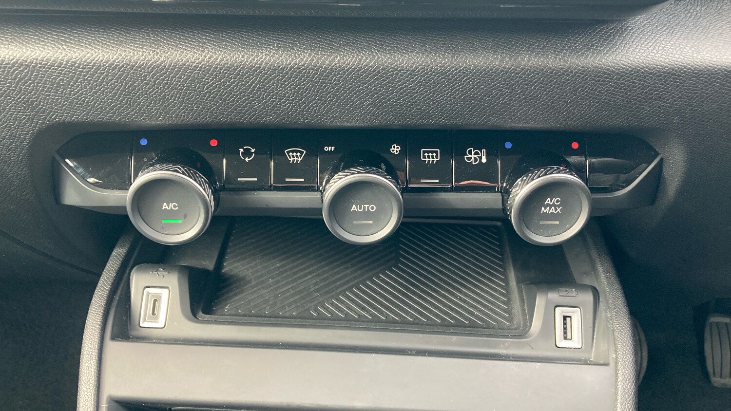 Used Citroen C4 2023 for sale - 76413212: Photo 32