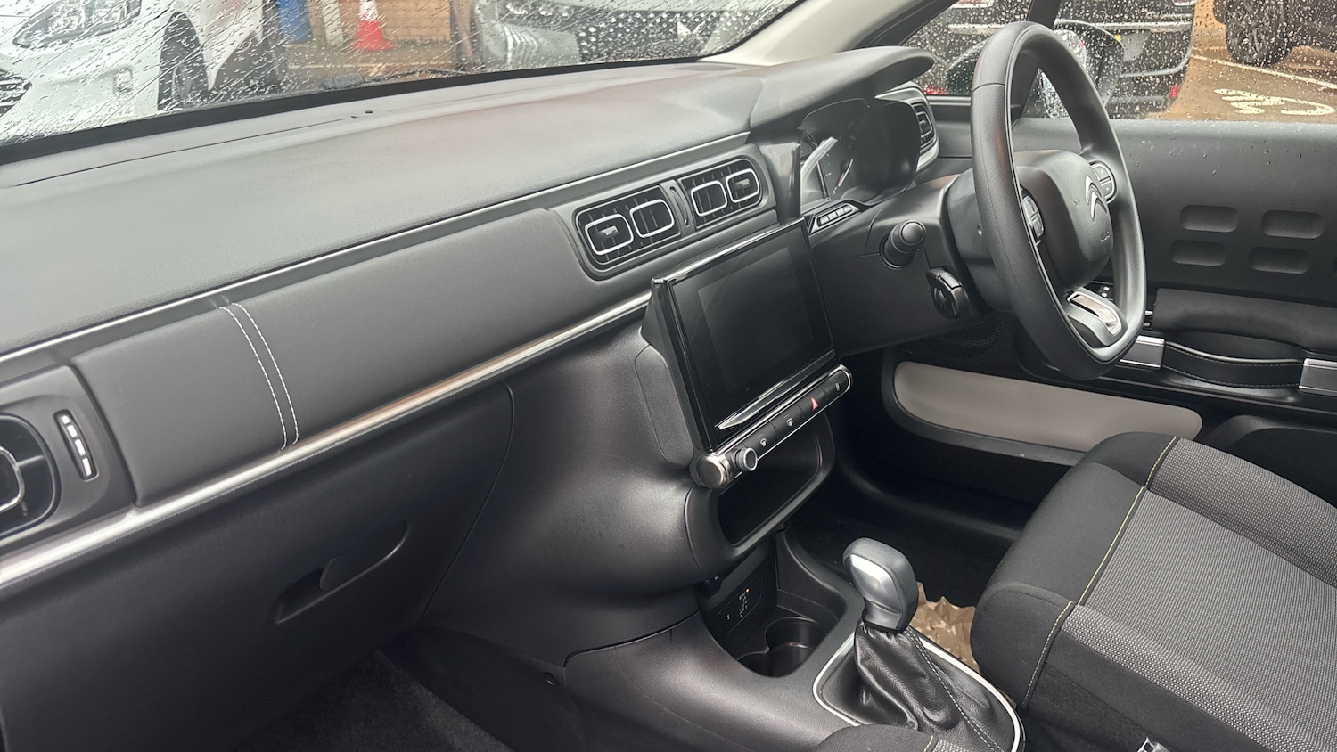 Used Citroen C3 2023 for sale - 76946731: Photo 9