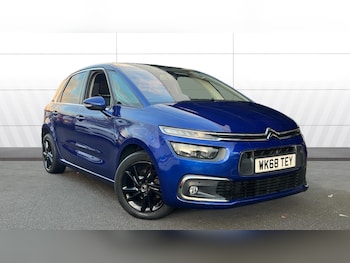 Used Citroen C4 2018 for sale - 76470893: Photo
