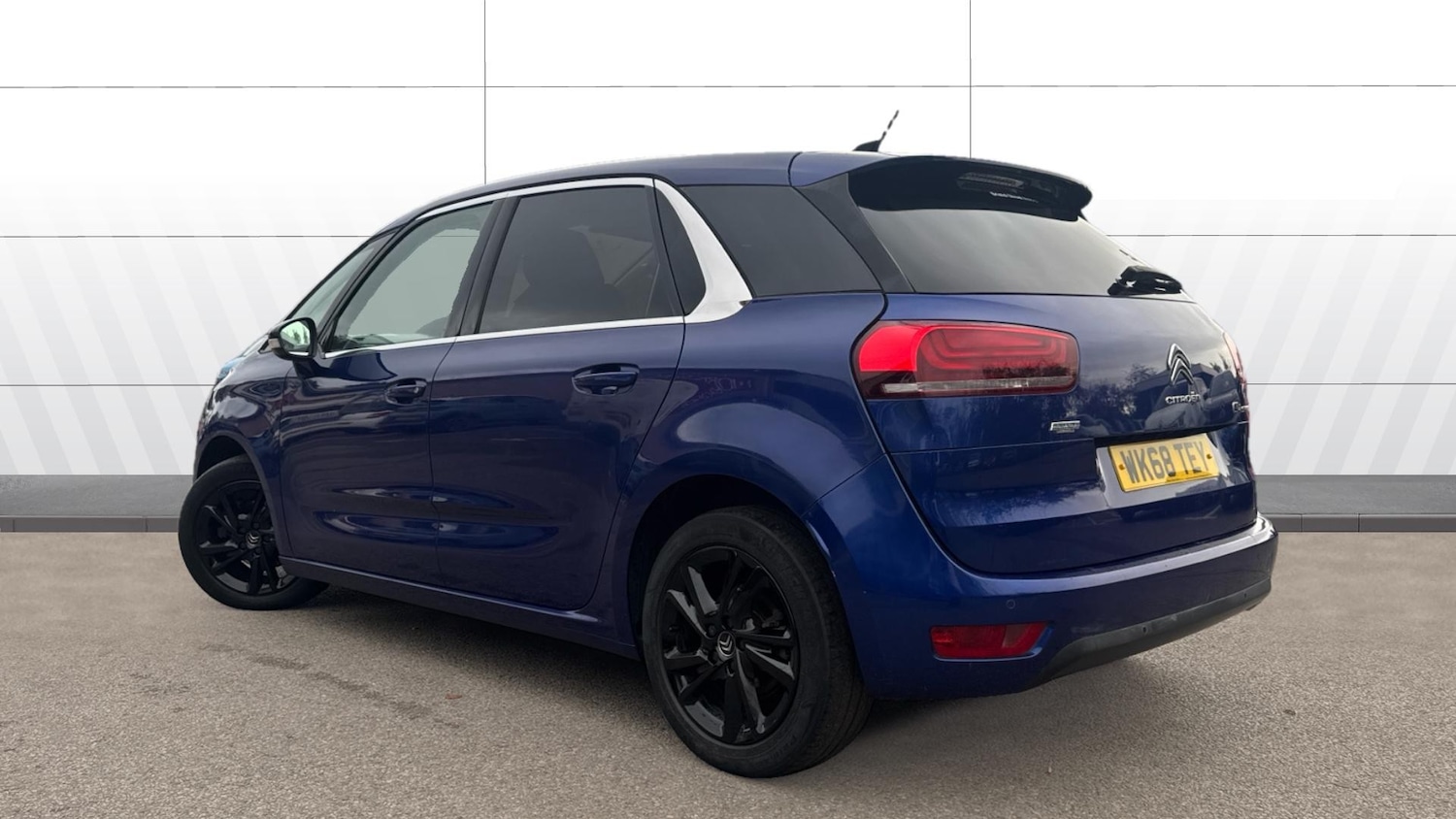 Used Citroen C4 2018 for sale - 76470893: Photo 2