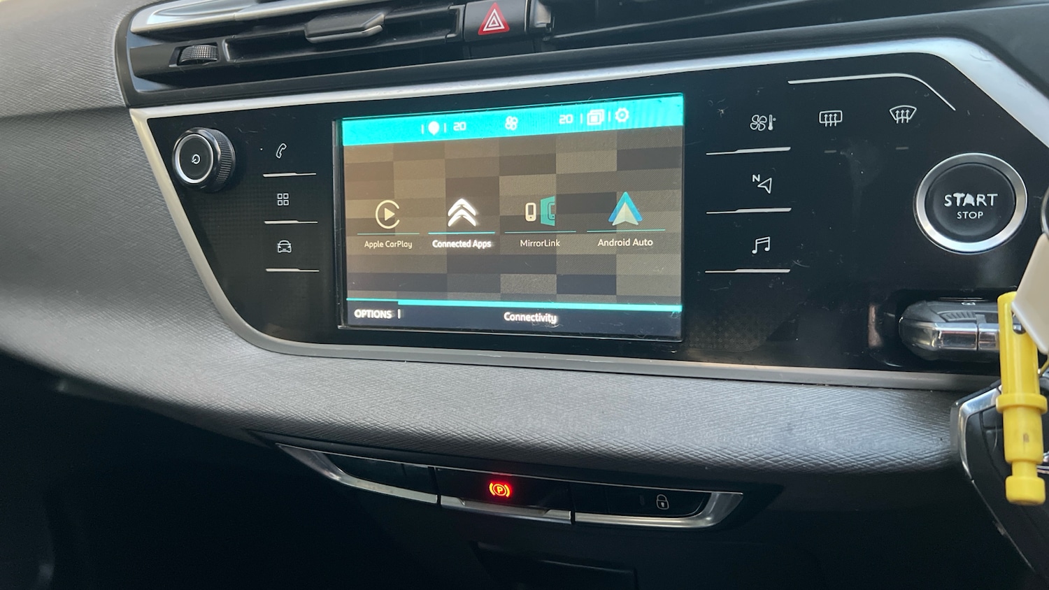 Used Citroen C4 2018 for sale - 76470893: Photo 27