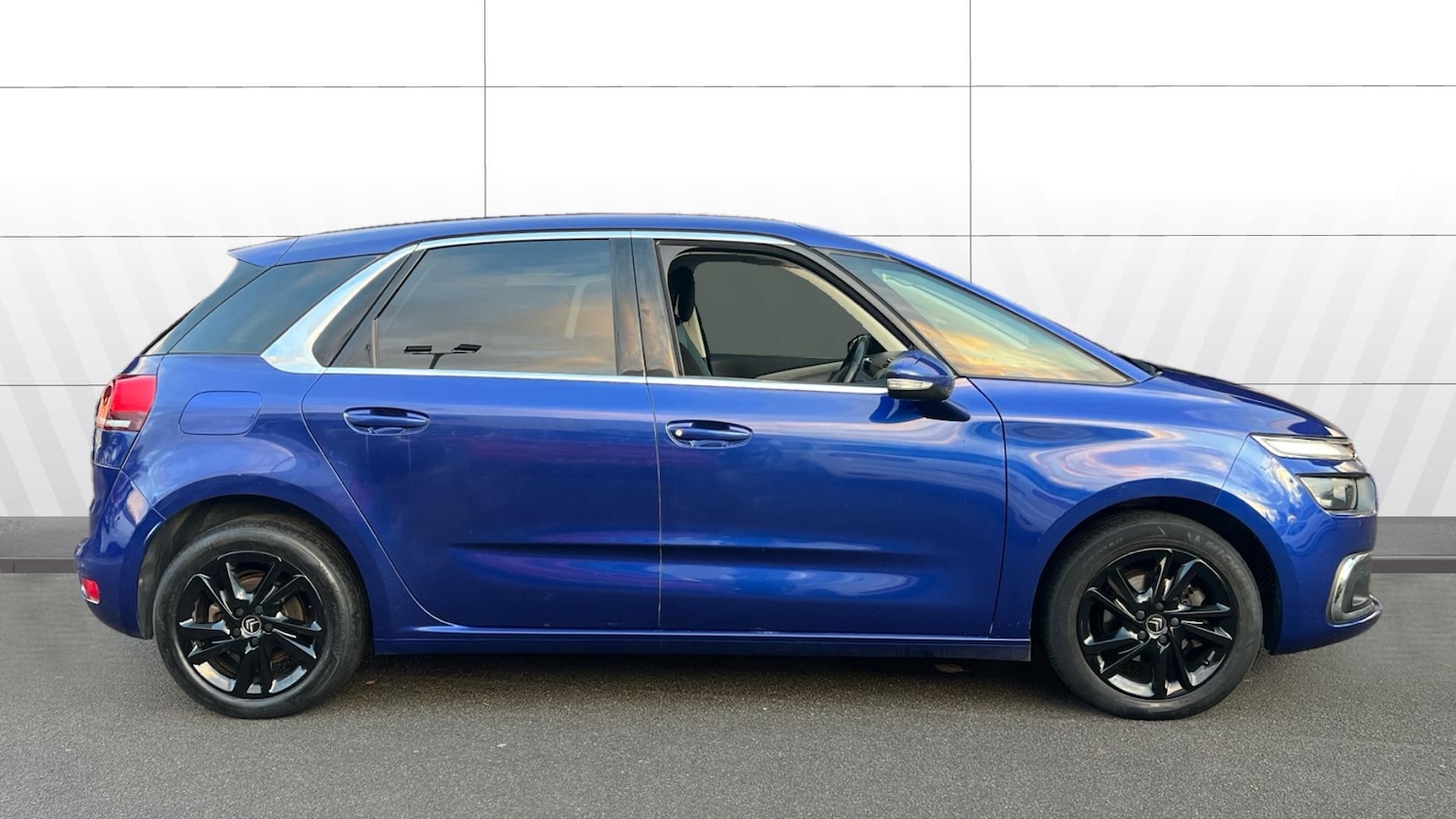 Used Citroen C4 2018 for sale - 76470893: Photo 5