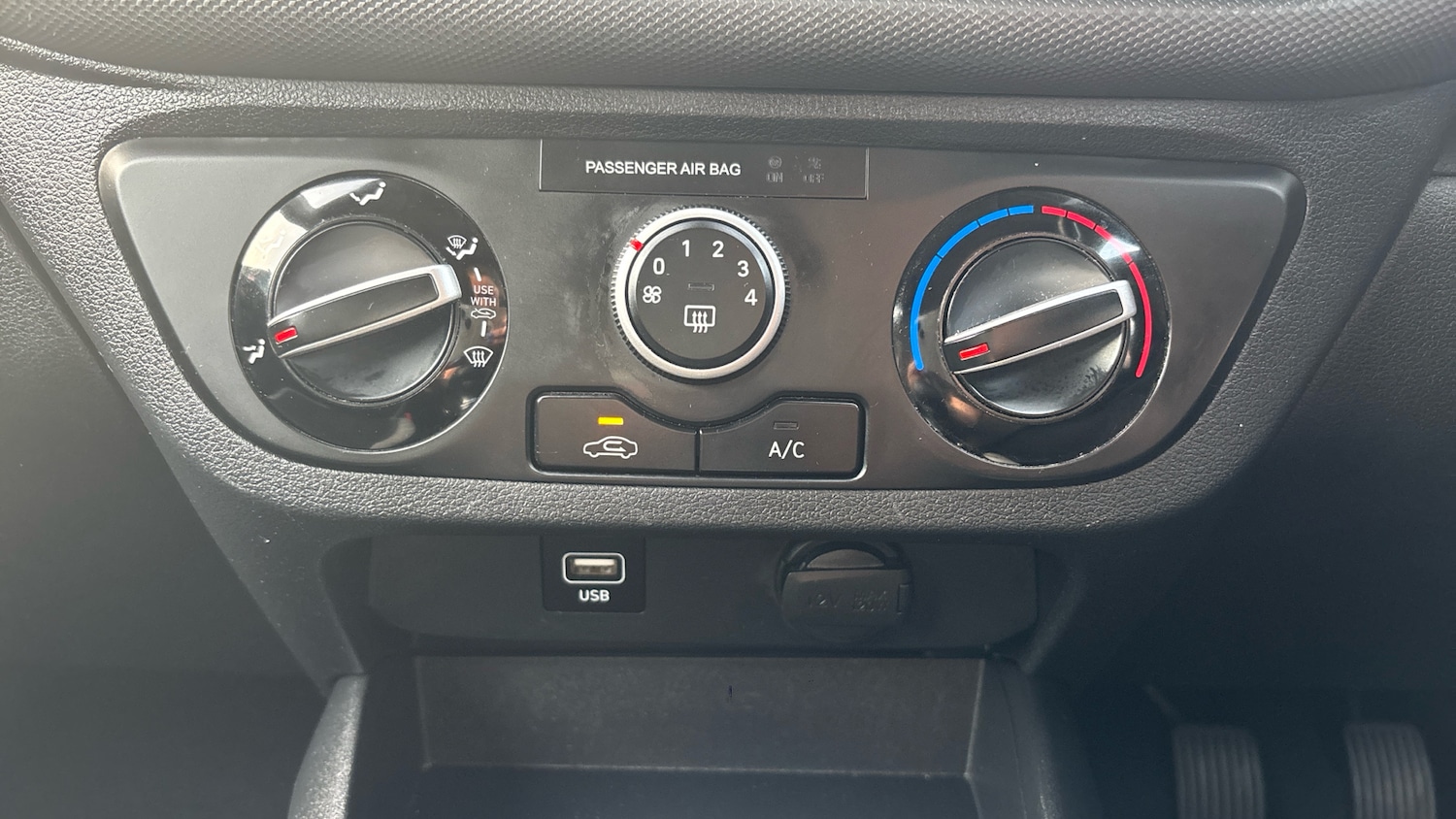 Used Hyundai i10 2022 for sale - 77803572: Photo 24