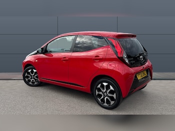 Used Toyota AYGO 2020 for sale - 75446008: Photo