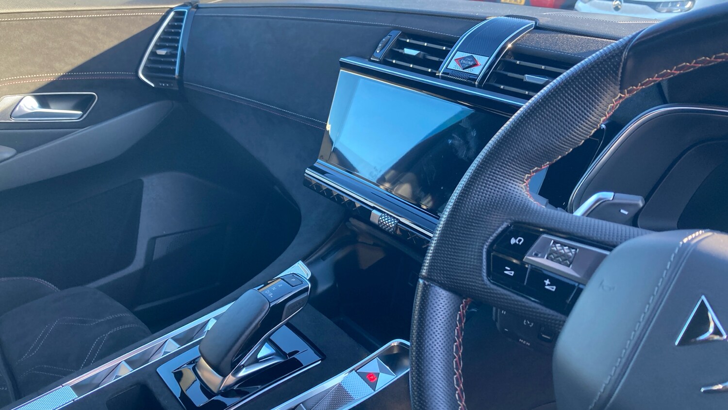 Used DS Automobiles DS 7 Crossback 2024 for sale - 76807393: Photo 14