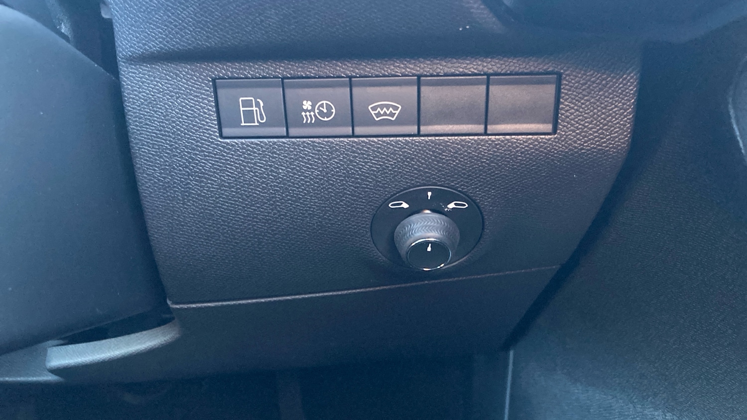 Used DS Automobiles DS 7 Crossback 2024 for sale - 76807393: Photo 36