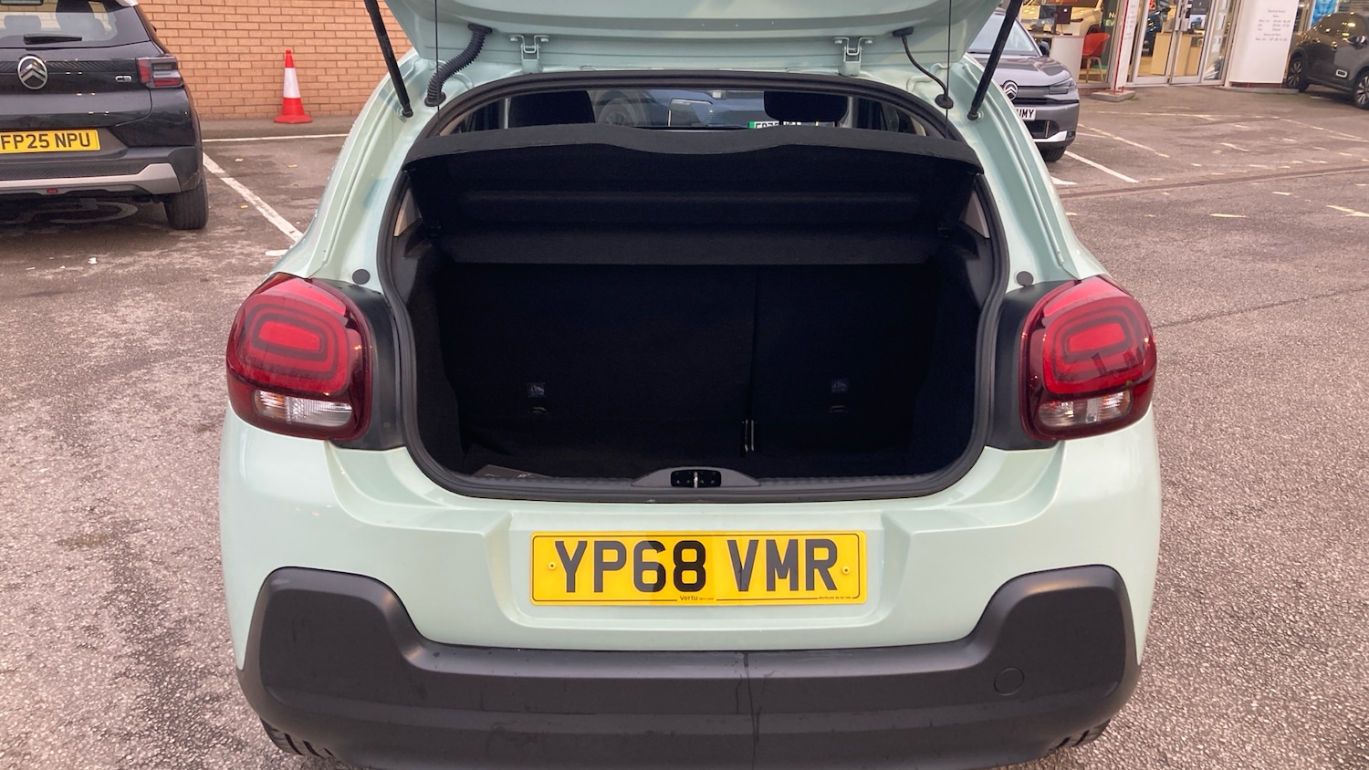 Used Citroen C3 2018 for sale - 77420165: Photo 4