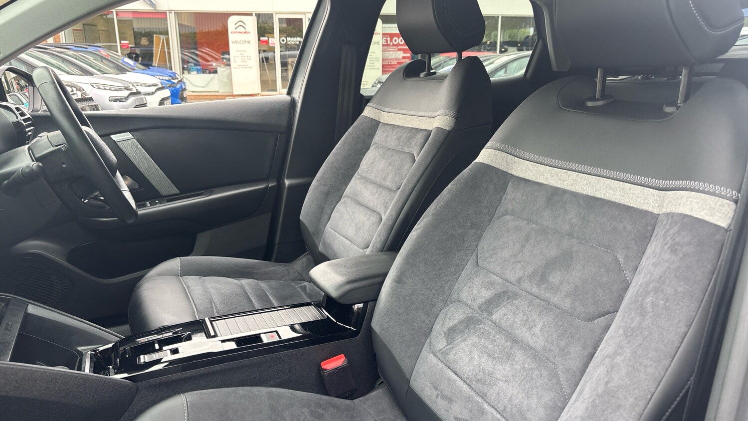 Used Citroen C4 2024 for sale - 76157667: Photo 8