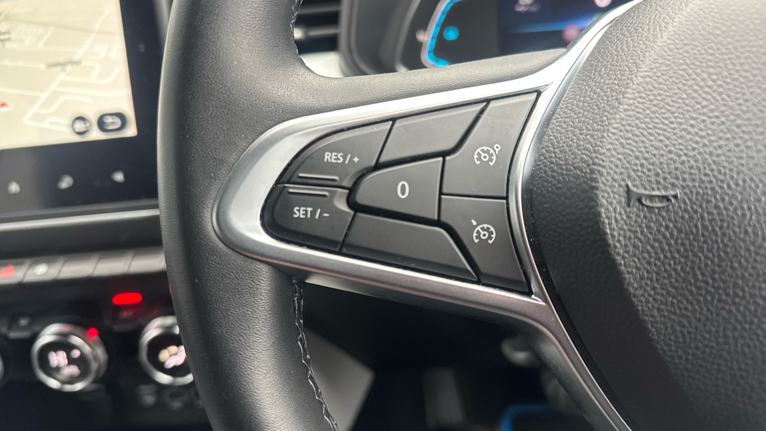 Used Renault Clio 2023 for sale - 78111930: Photo 29