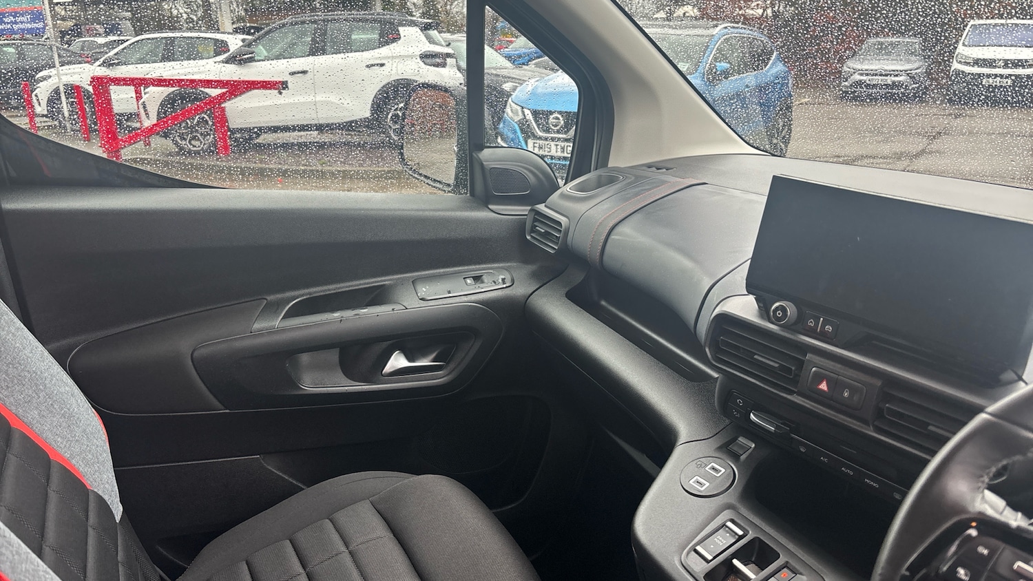 Used Citroen Berlingo 2024 for sale - 76919686: Photo 14