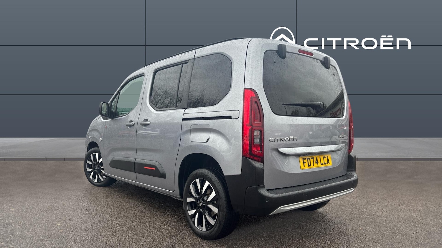 Used Citroen Berlingo 2024 for sale - 76919686: Photo 2