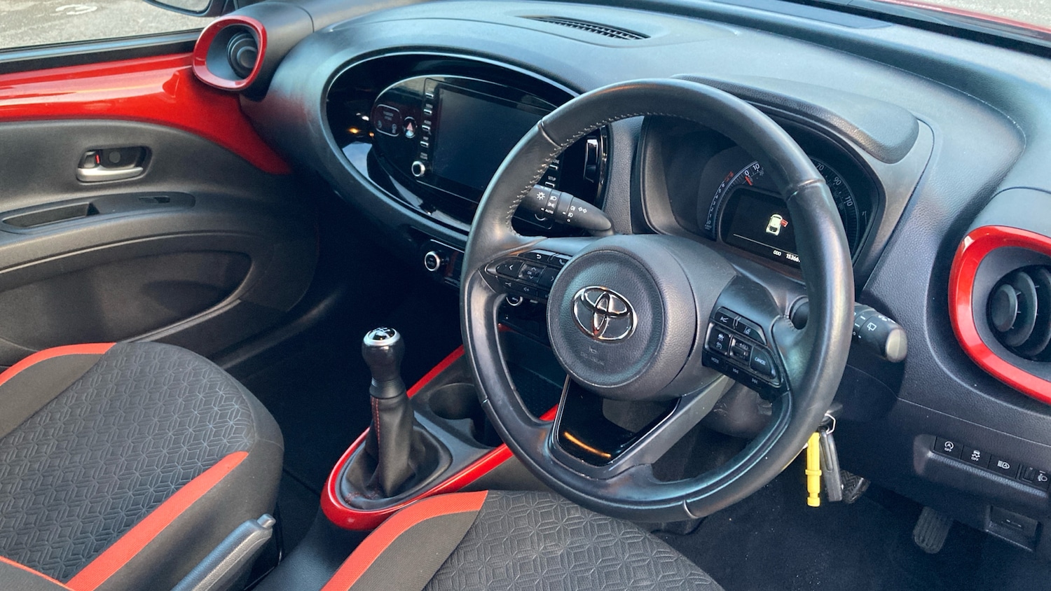 Used Toyota Aygo X 2023 for sale - 76958423: Photo 11